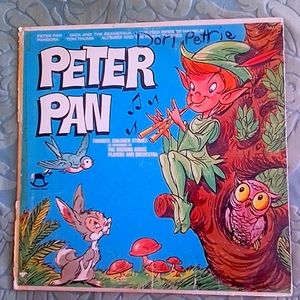 Peter Pan children's 12" vinyl LP in good condition. Late 1960s.